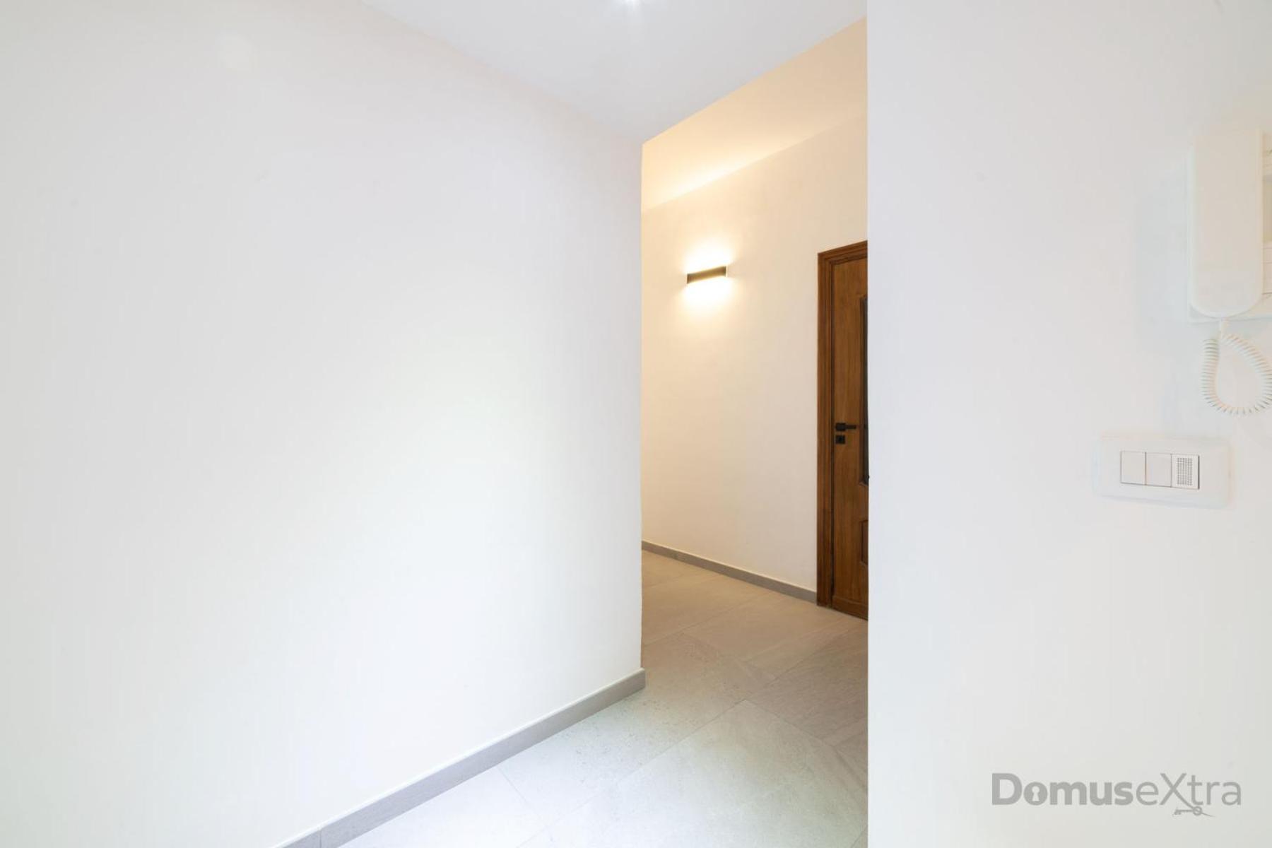 Clara Domus By Domusextra Apartment Naples Luaran gambar