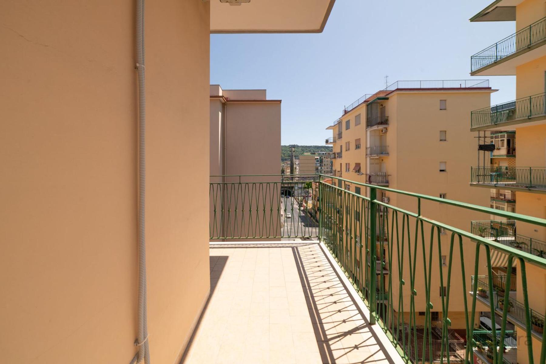 Clara Domus By Domusextra Apartment Naples Luaran gambar