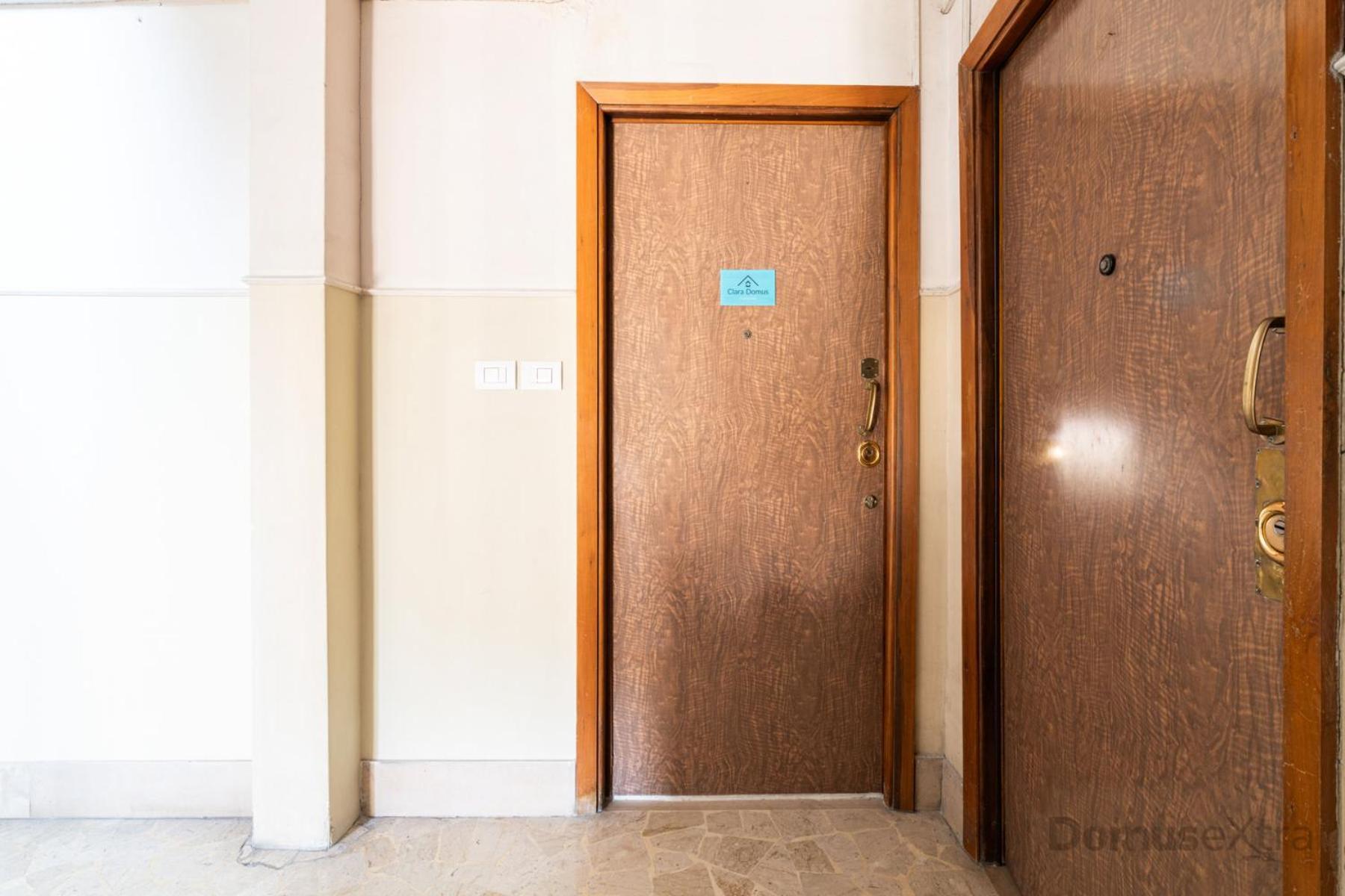 Clara Domus By Domusextra Apartment Naples Luaran gambar