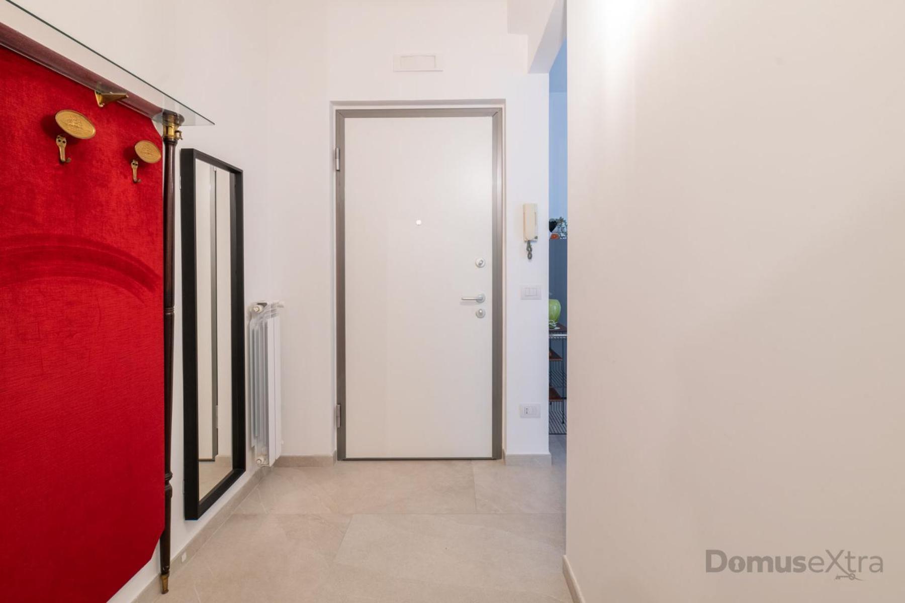 Clara Domus By Domusextra Apartment Naples Luaran gambar