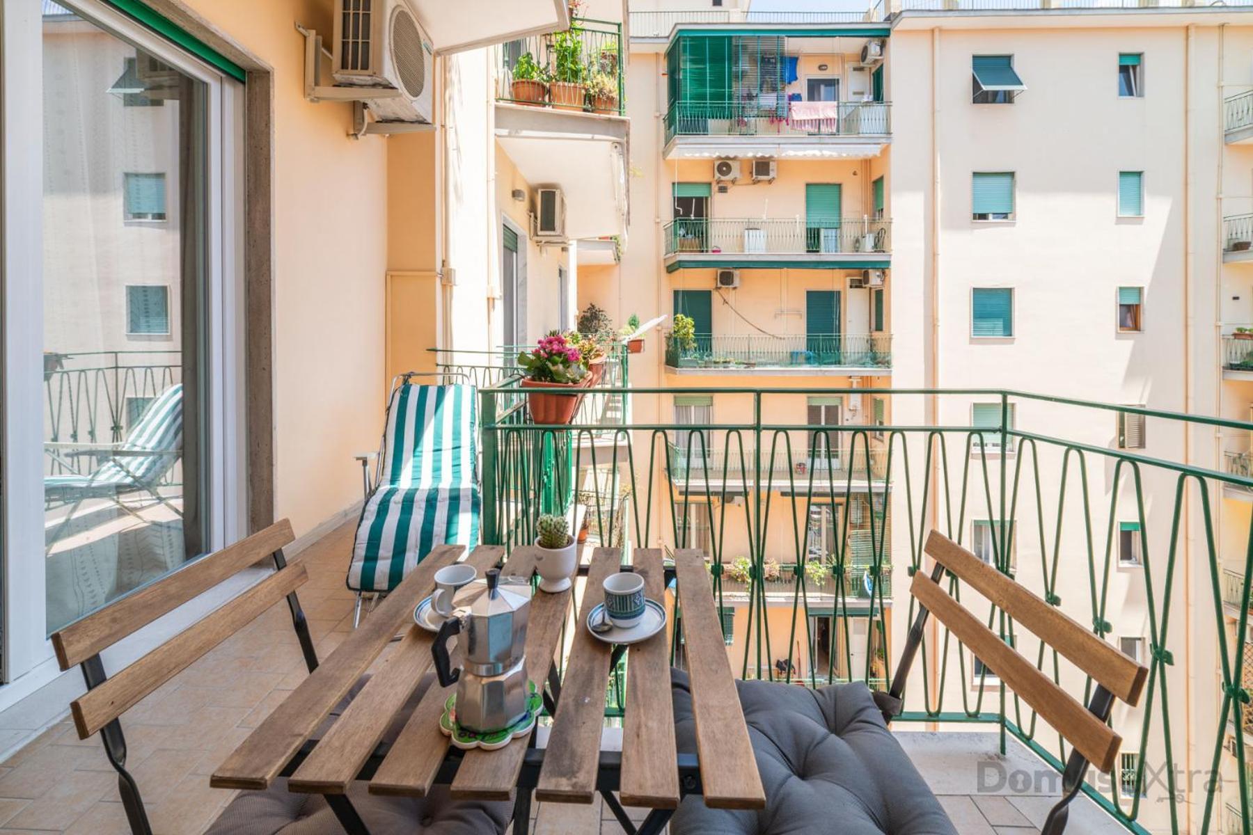 Clara Domus By Domusextra Apartment Naples Luaran gambar