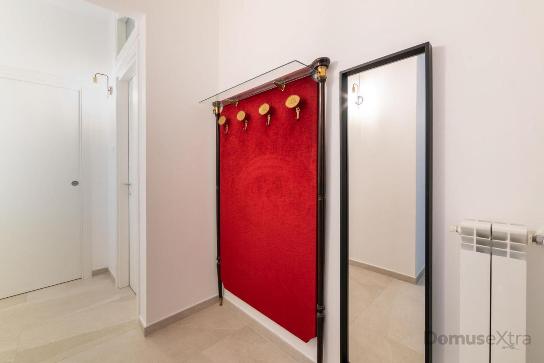 Clara Domus By Domusextra Apartment Naples Luaran gambar